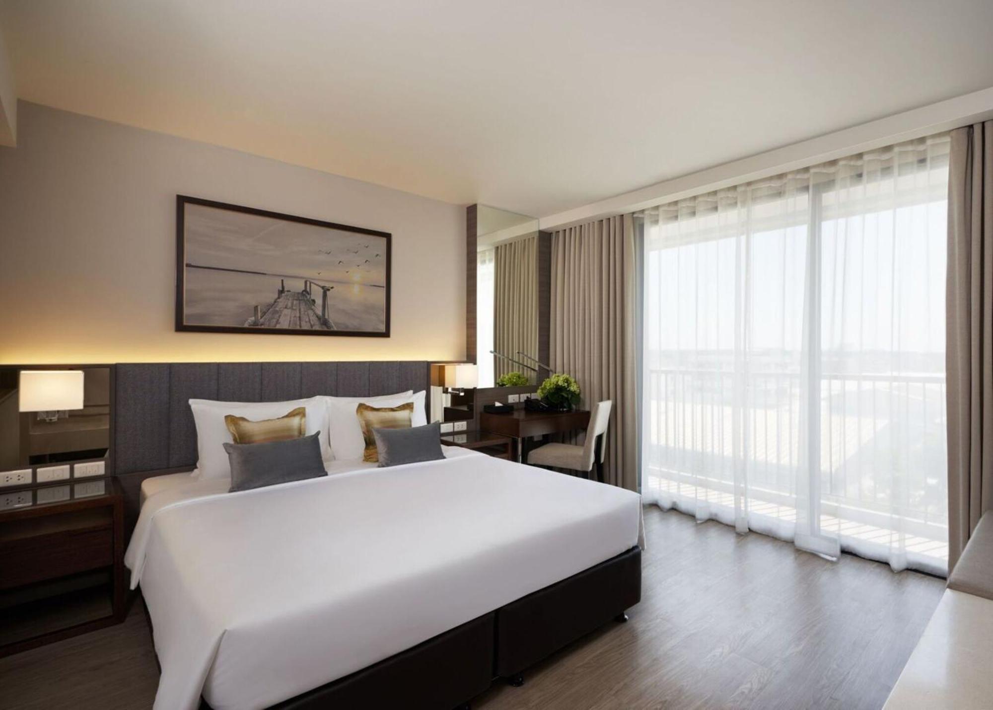 The Park Nine Hotel Suvarnabhumi Бангкок Номер фото Deluxe Room